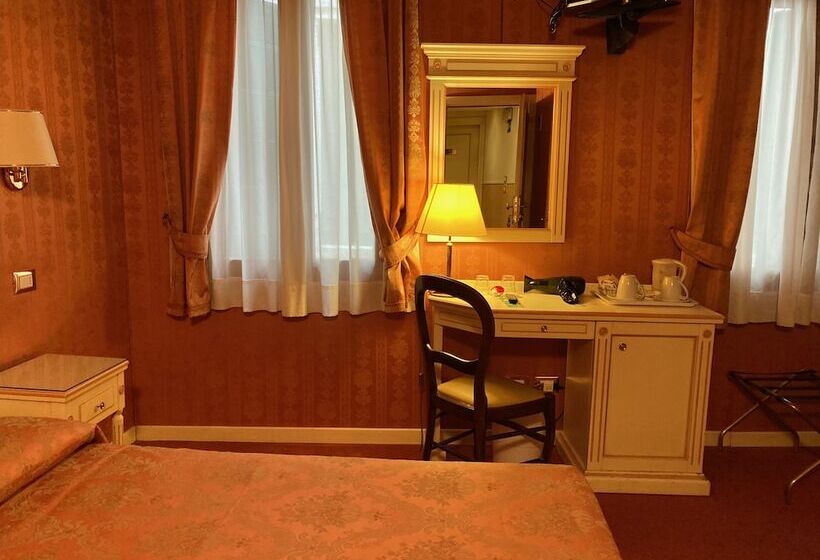 Standard Room, Lanterna Di Marco Polo