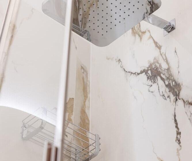 Superior Room, Lanterna Di Marco Polo