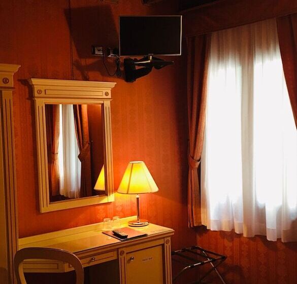 Standard Room, Lanterna Di Marco Polo