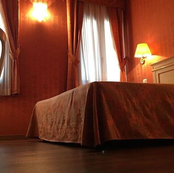 Standard Room, Lanterna Di Marco Polo