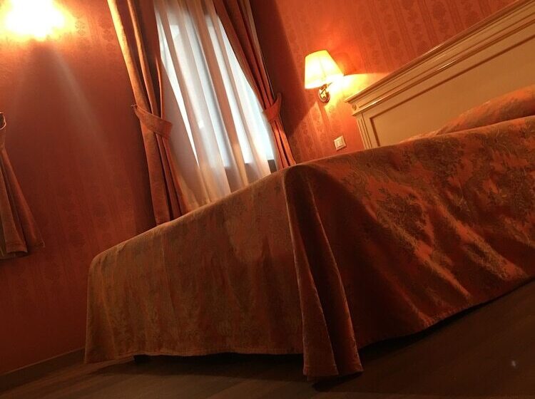 Standard Room, Lanterna Di Marco Polo