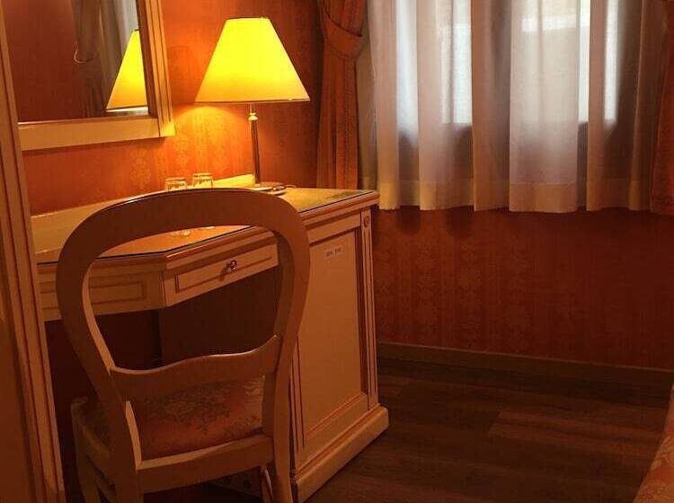 Standard Room, Lanterna Di Marco Polo