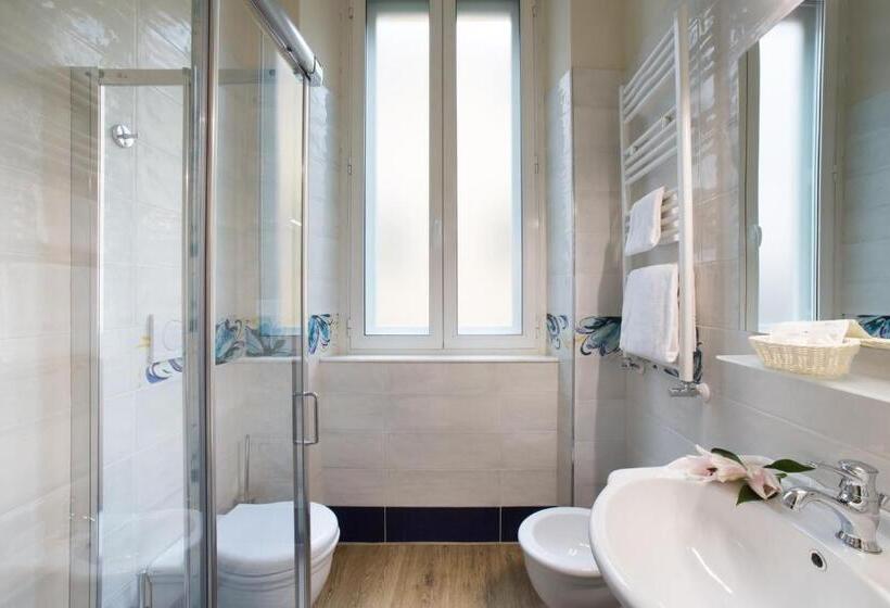 اتاق لوکس, Montreal