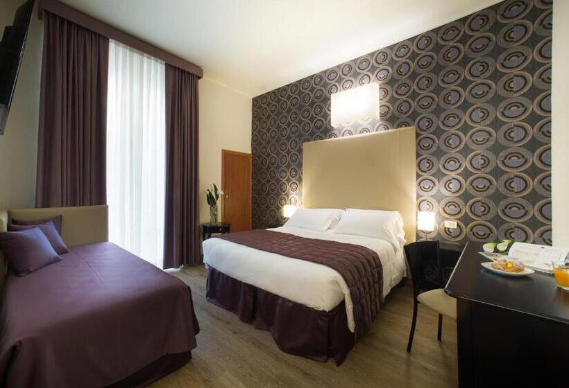 سوییت جونیور لوکس, Montreal