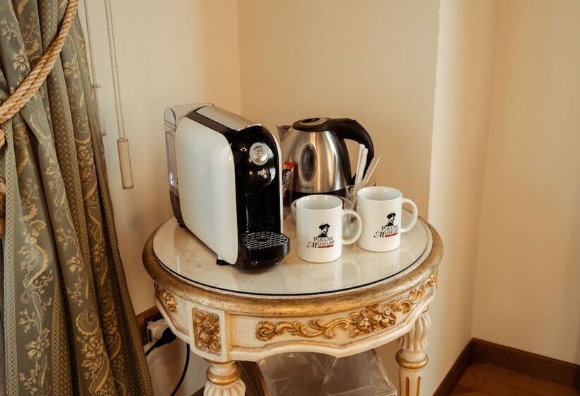 Номер Стандарт, Palazzo Alexander