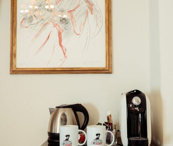 Полулюкс, Palazzo Alexander