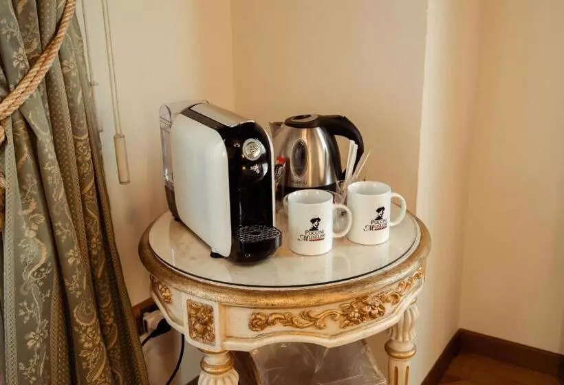 اتاق استاندارد سه نفره, Palazzo Alexander