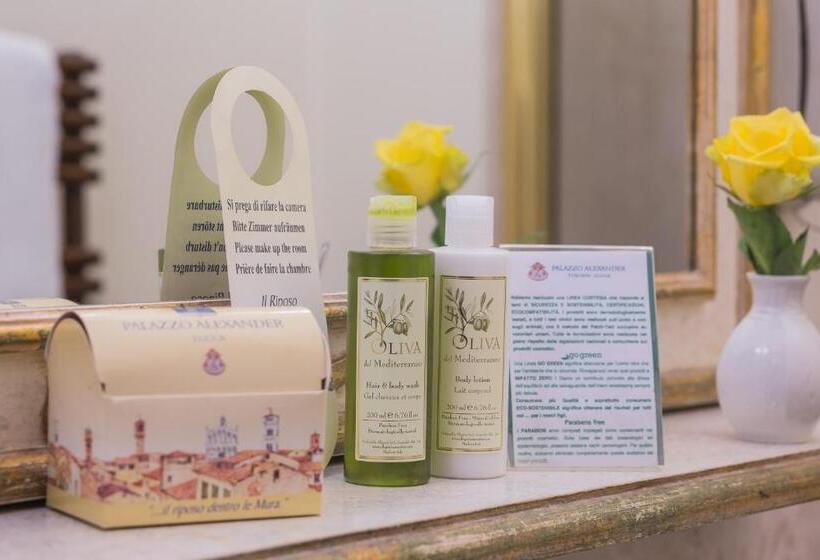 Номер Стандарт Трехместный, Palazzo Alexander