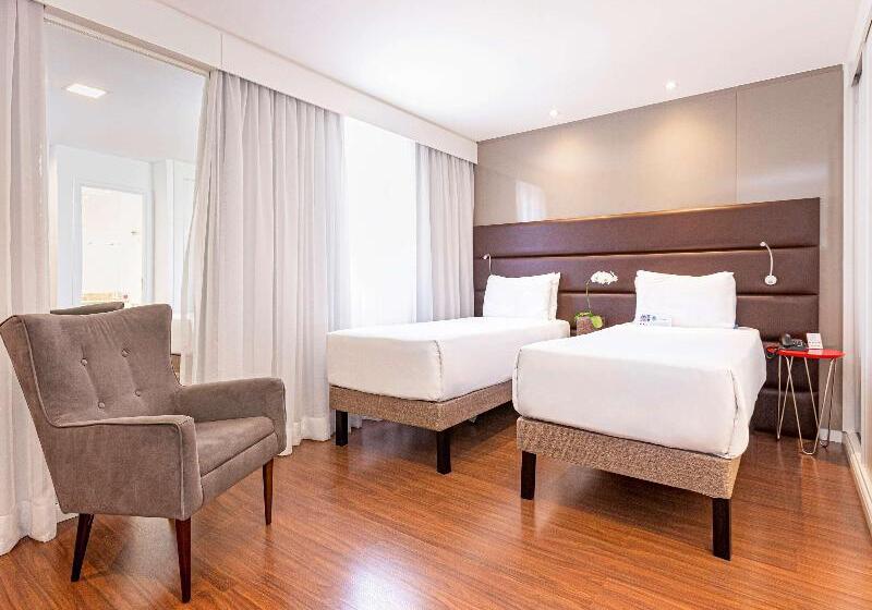 חדר סופריור, Palazzo Cardinal Cesi