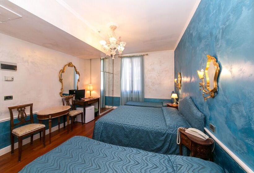 اتاق استاندارد چهار تخته, Pantalon