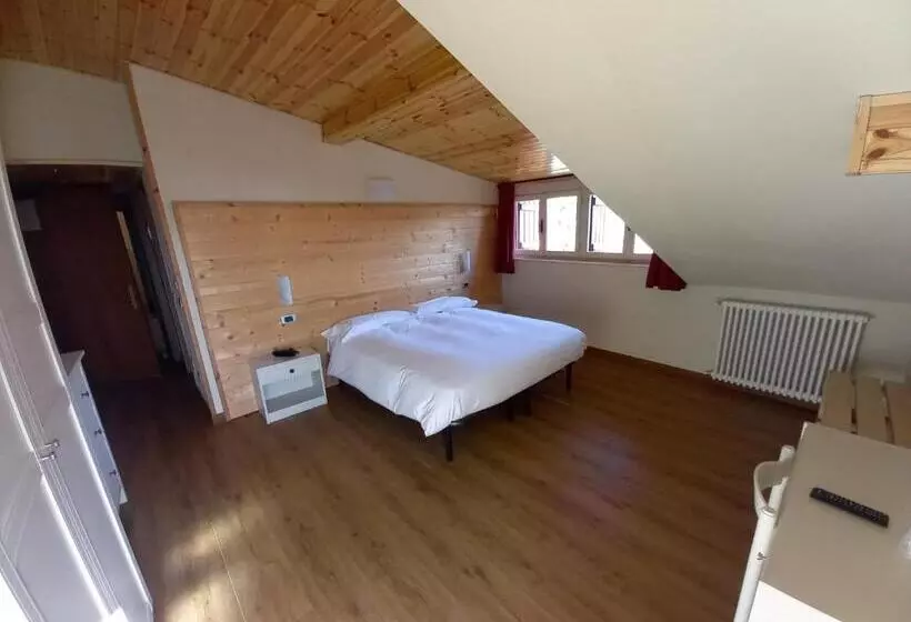 Classic Kolmen Hengen Huone, Prealpi