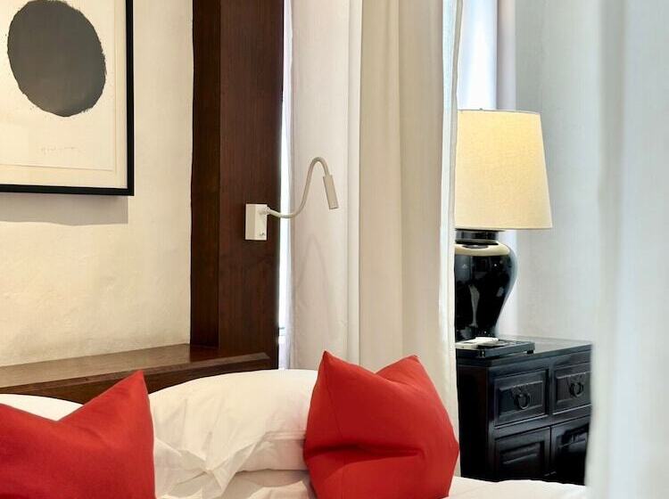 غرفة ديلوكس, Rachamankha