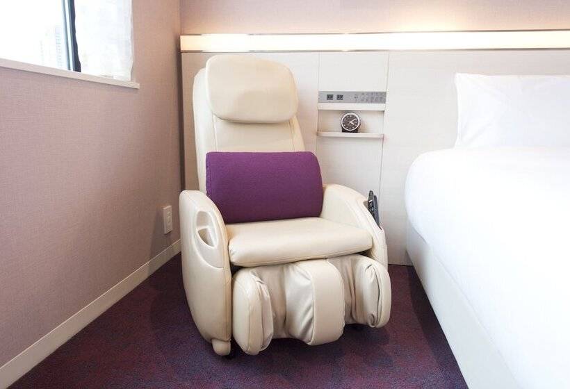 Номер Economy, Remm Roppongi