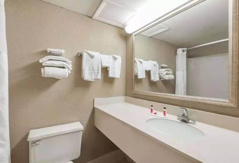 ２ダブルベッドのスタンダードルーム, Super 8 By Wyndham Miamisburg Dayton S Area Oh