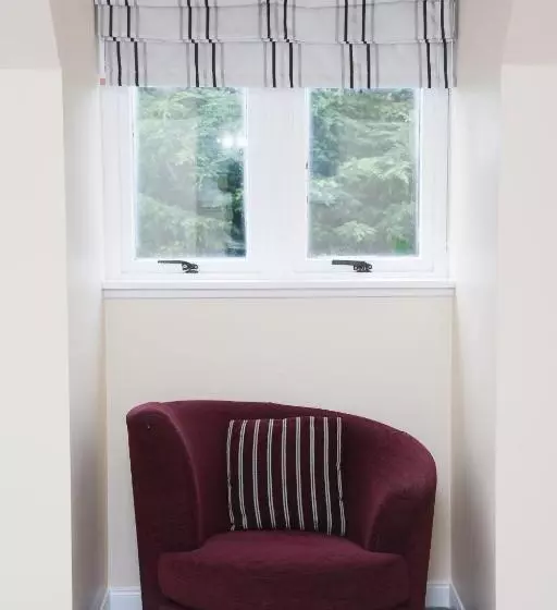 スーペリアースイート, The Clubhouse B&b
