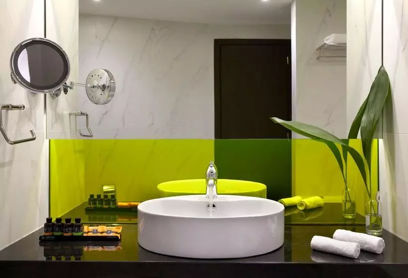 景色の見えるジュニアスイート, Wyndham Grand Athens