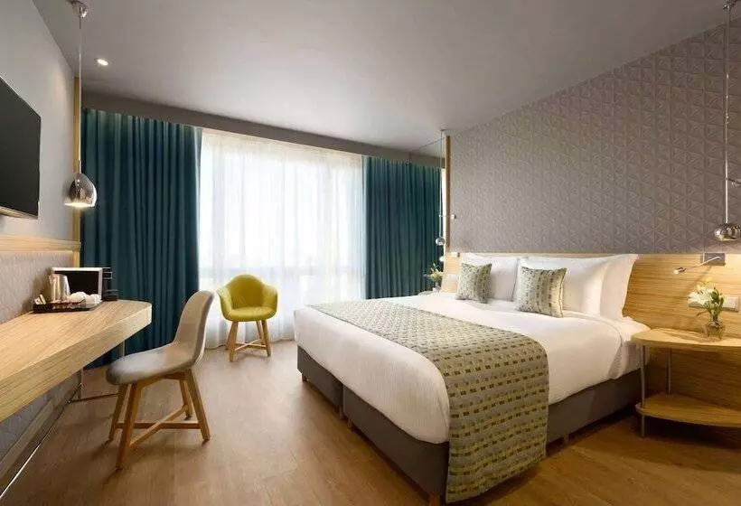 スタンダードシティビュールーム, Wyndham Grand Athens