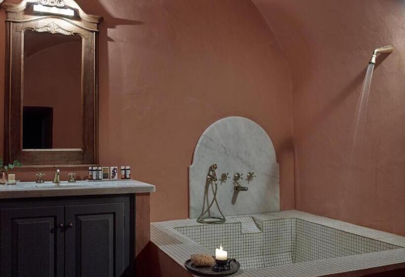 Suite com Hidromassagem, Zannos Melathron