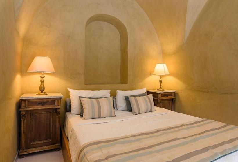 Suite Familiar, Zannos Melathron