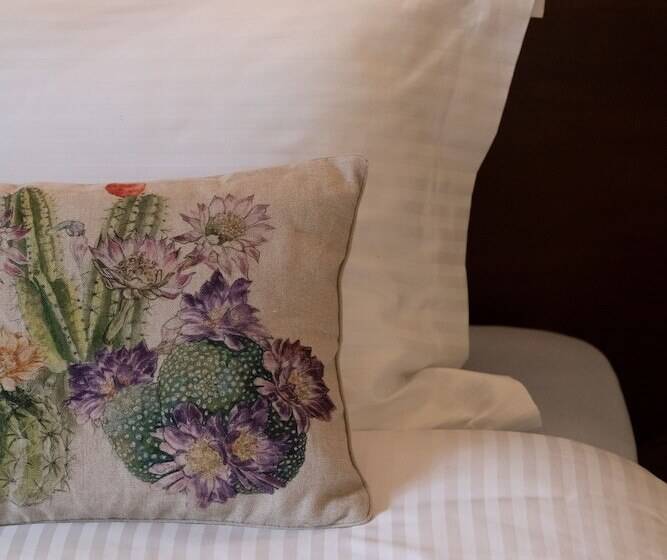 شقة سوبيريور غرفة نوم واحدة مطلّة علي البحر, Porto Sisi Hotel Apartments