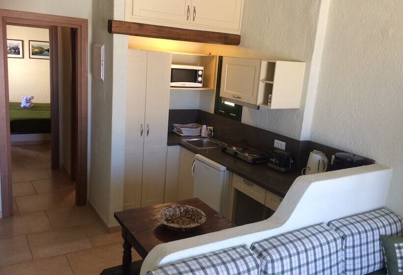 דירת חדר נוף לים, Porto Sisi Hotel Apartments