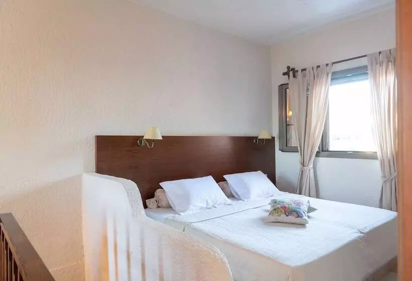 庭の見える1ベッドルームアパートメント, Porto Sisi Hotel Apartments