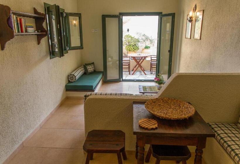 דירת חדר נוף לגינה, Porto Sisi Hotel Apartments