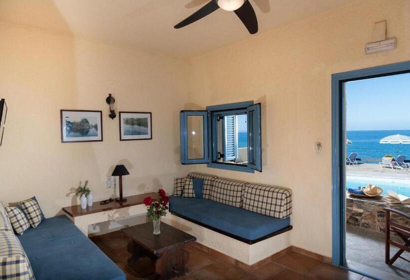 شقة سوبيريور غرفة نوم واحدة مطلّة علي البحر, Porto Sisi Hotel Apartments