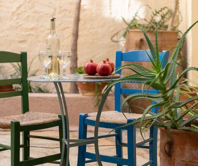 شقة سوبيريور غرفة نوم واحدة مطلّة علي البحر, Porto Sisi Hotel Apartments