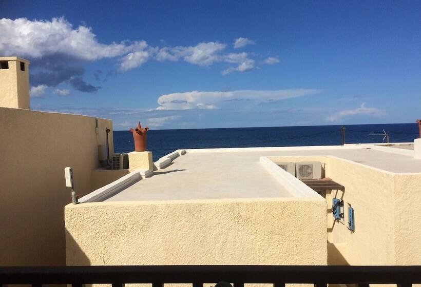 דירת חדר נוף לים, Porto Sisi Hotel Apartments