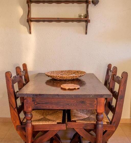 شقة سوبيريور غرفة نوم واحدة مطلّة علي البحر, Porto Sisi Hotel Apartments