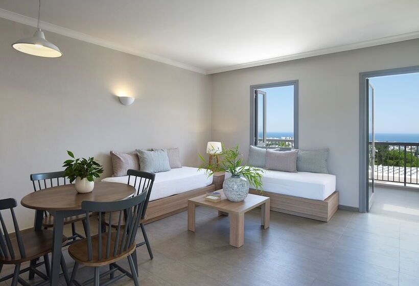 高级工作室, Louis St. Elias Resort & Waterpark