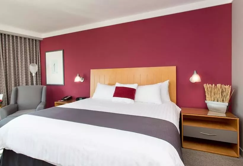 Deluxe Room Golf View, Brookstreet