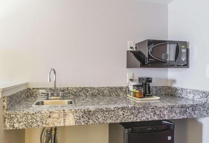 غرفة قياسية, Comfort Inn & Suites