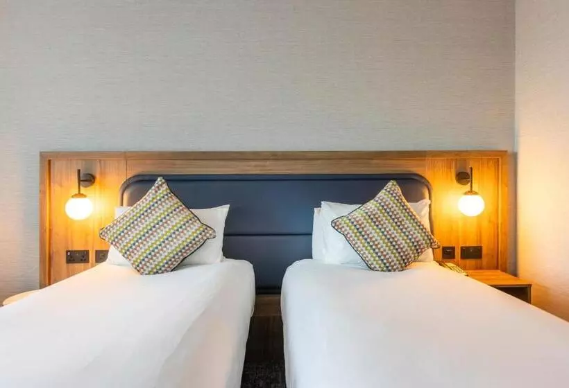 اتاق استاندارد, Crowne Plaza Manchester Airport, An Ihg