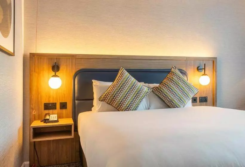 اتاق استاندارد, Crowne Plaza Manchester Airport, An Ihg