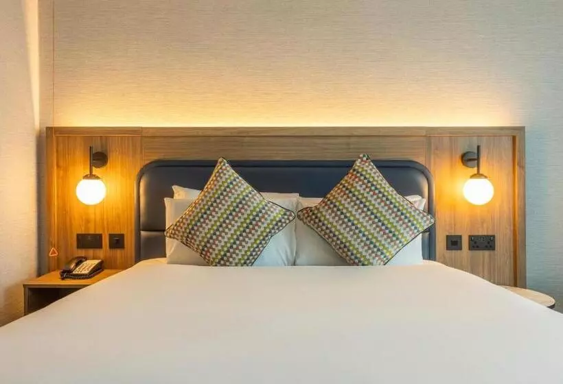 اتاق استاندارد, Crowne Plaza Manchester Airport, An Ihg