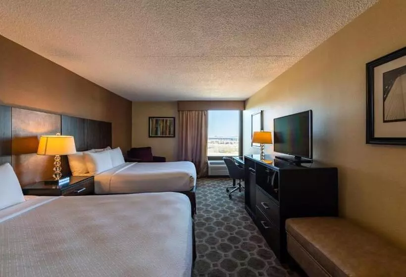 اتاق استاندارد برای معلولان, Crowne Plaza Newark Airport, An Ihg