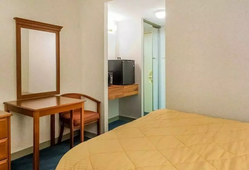 ダブルベッドスタンダードルーム, Econo Lodge