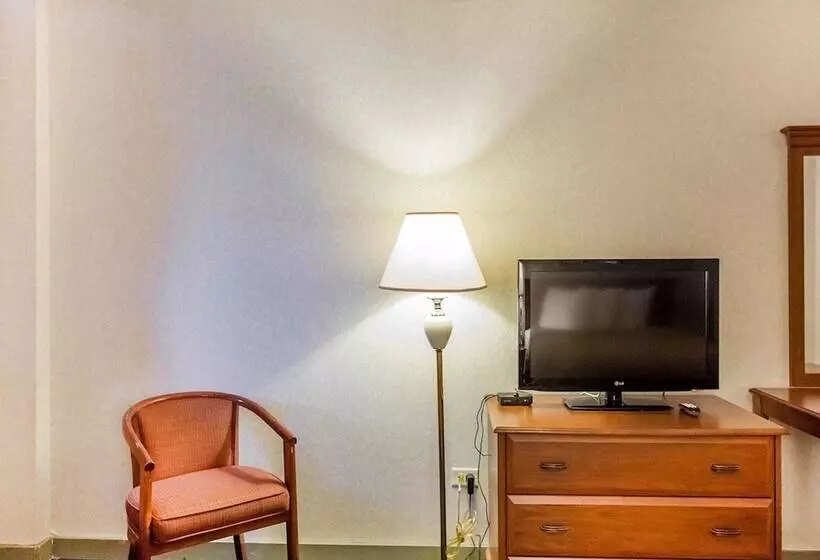 ダブルベッドスタンダードルーム, Econo Lodge