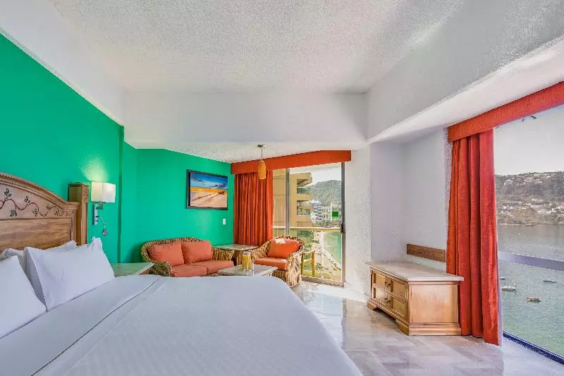 سوئیت جونیور با تخت بزرگ, Gamma Acapulco Copacabana