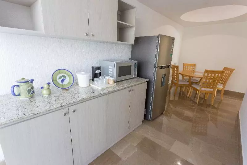 سوئیت با تخت بزرگ, Holiday Inn Queretaro Zona Diamante, An Ihg