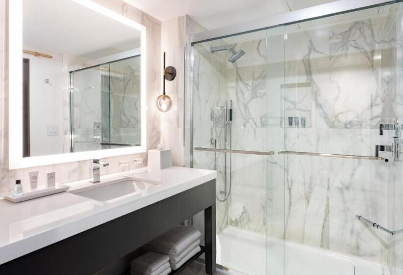 غرفه قياسيه سريرين مزدوجين, Jw Marriott Miami