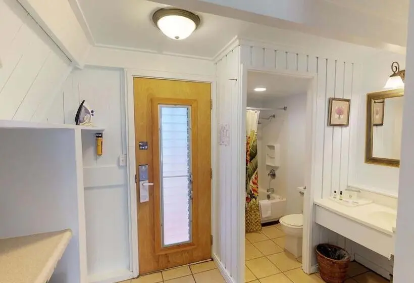 اتاق استاندارد با چشم‌انداز باغ, Molokai