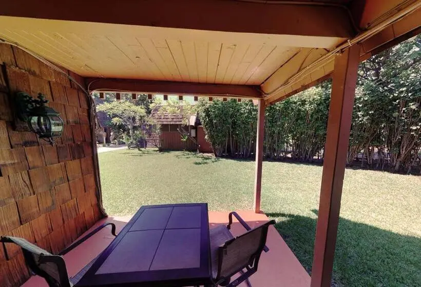 اتاق استاندارد با چشم‌انداز باغ, Molokai