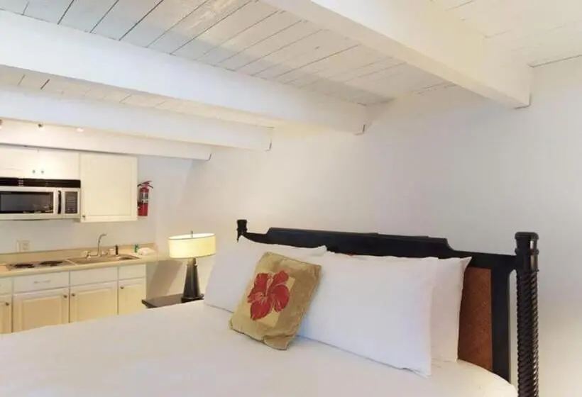 اتاق لوکس با چشم‌انداز باغ, Molokai