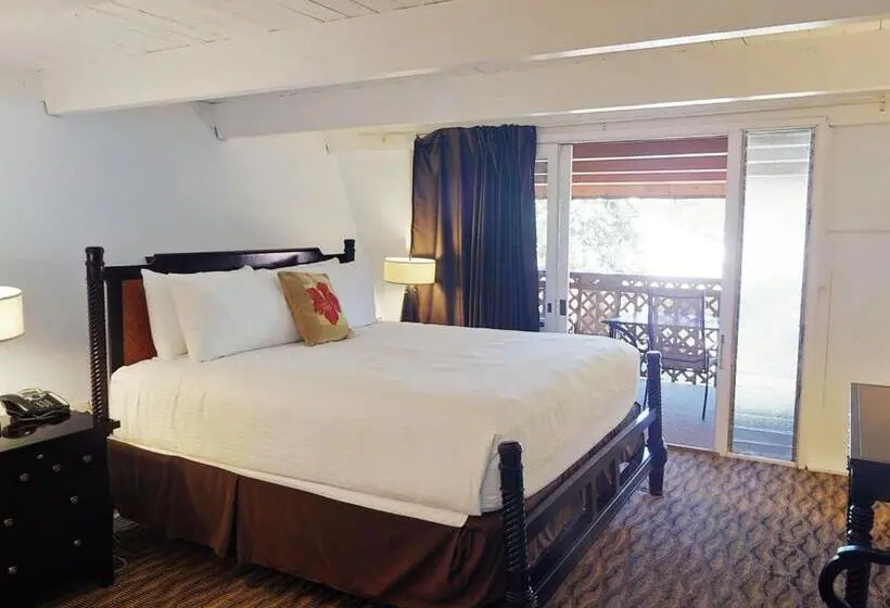 اتاق لوکس با چشم‌انداز باغ, Molokai