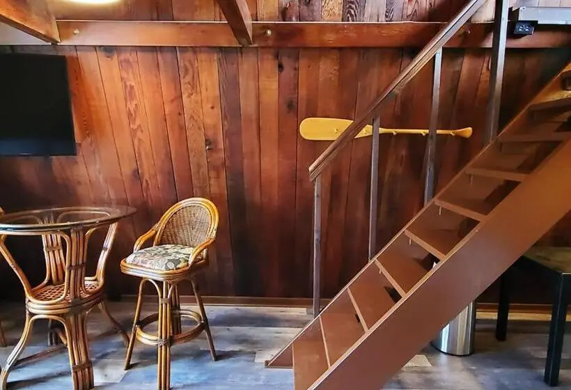 سوییت با چشم‌انداز دریا, Molokai