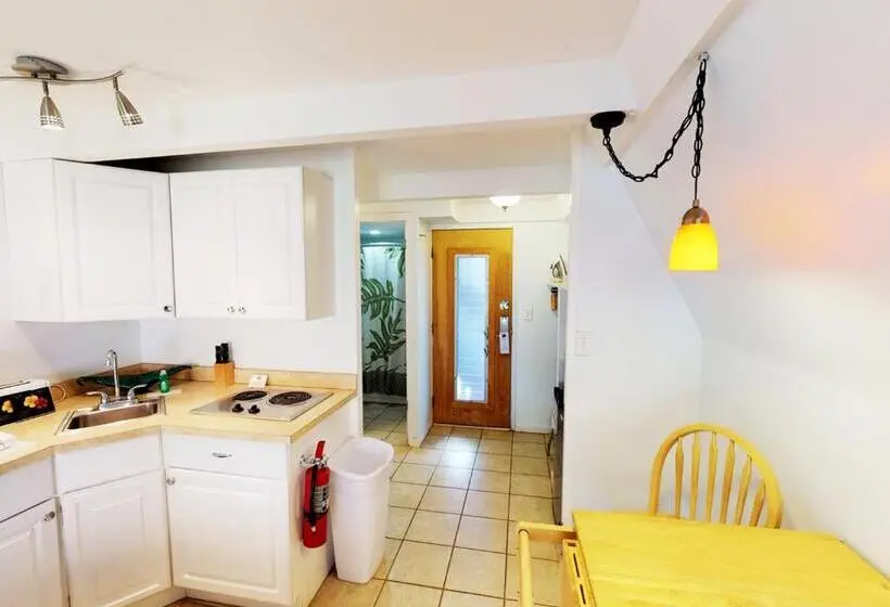 اتاق لوکس با تخت بزرگ, Molokai