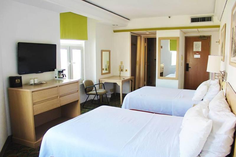 スタンダードルーム, Monterrey Macroplaza